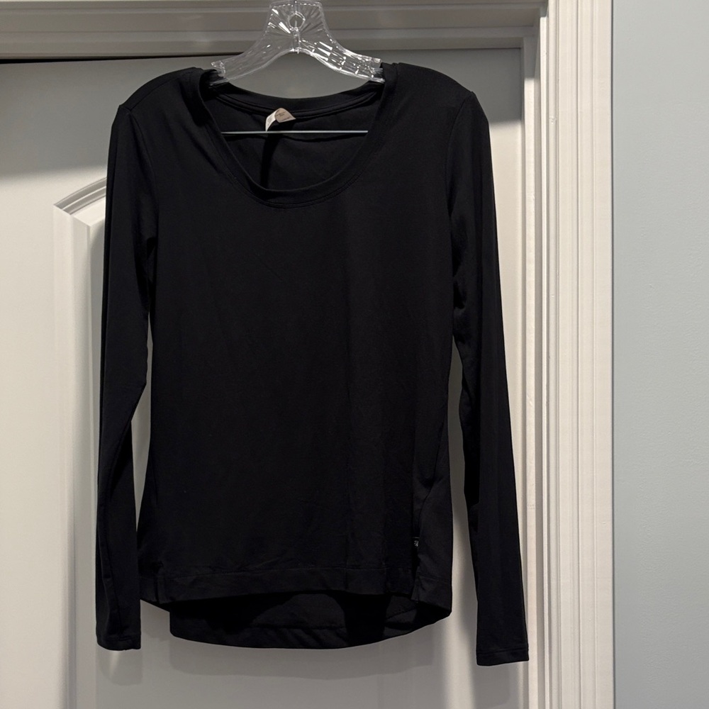 Marika Black Long Sleeve Women's Tee